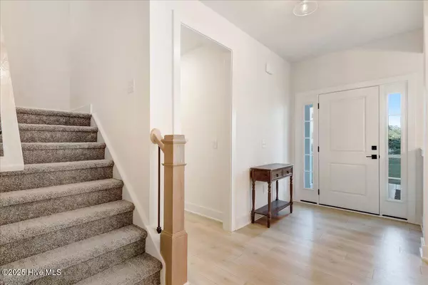 La Grange, NC 28551,105 Oxford CT