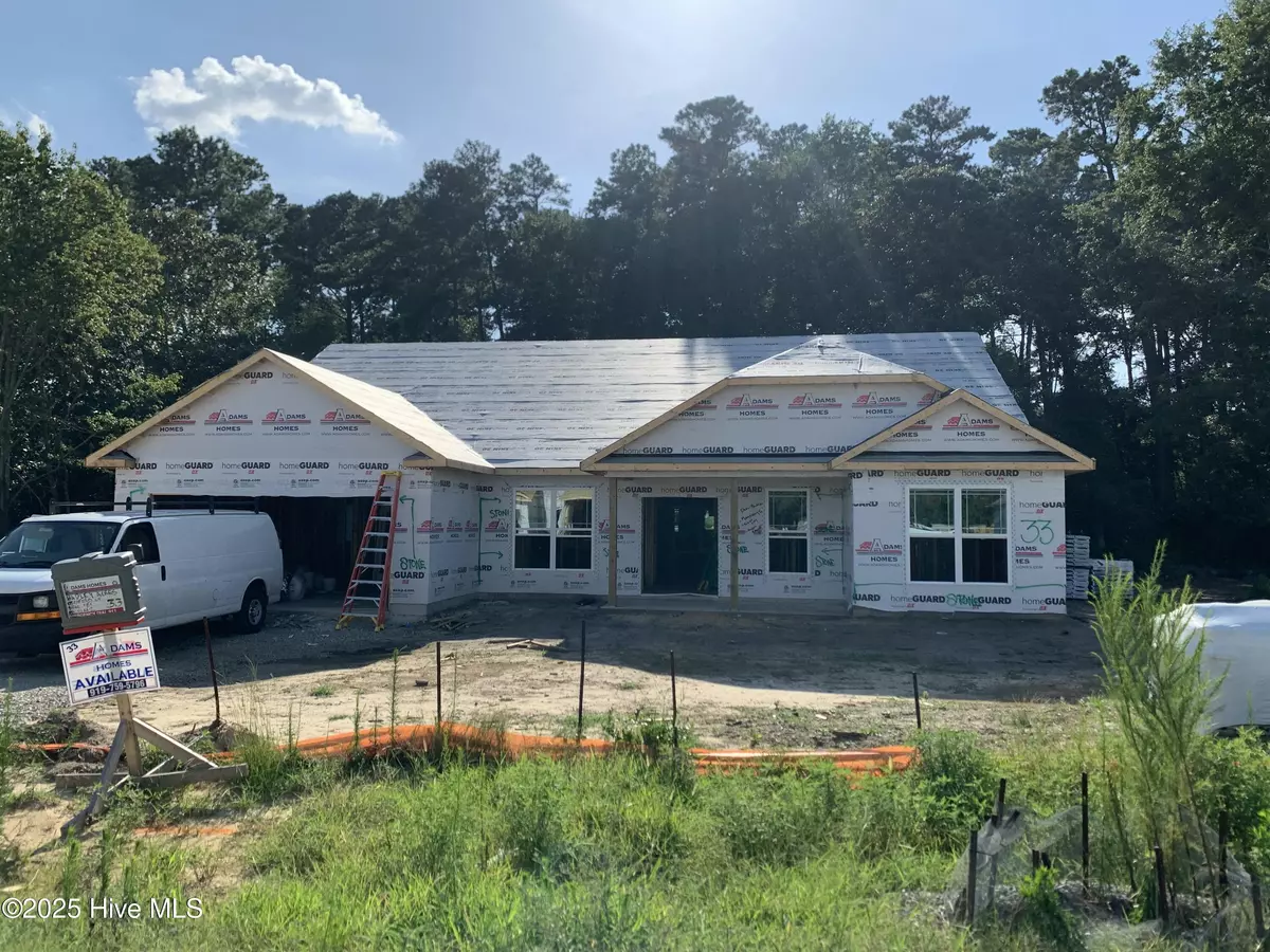 La Grange, NC 28551,105 Oxford CT