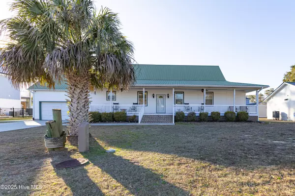 321 NE 60th ST, Oak Island, NC 28465