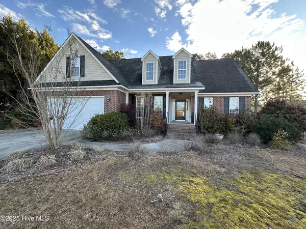 103 Camberly LN, Aberdeen, NC 28315