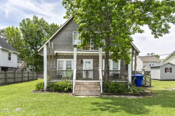 Carolina Beach, NC 28428,411 Spartanburg AVE