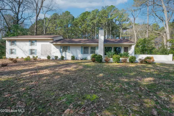 Greenville, NC 27834,226 Pineview DR