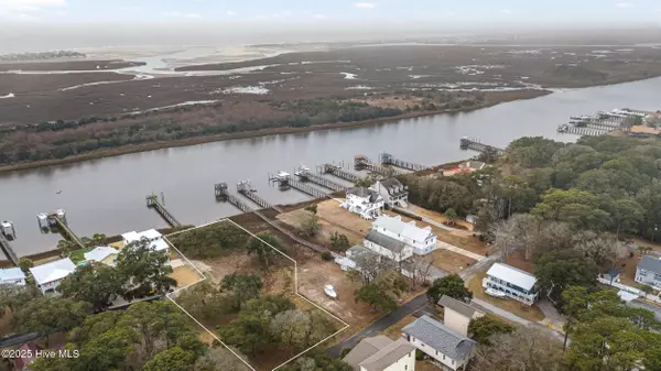 Ocean Isle Beach, NC 28469,2016 Camelot DR SW