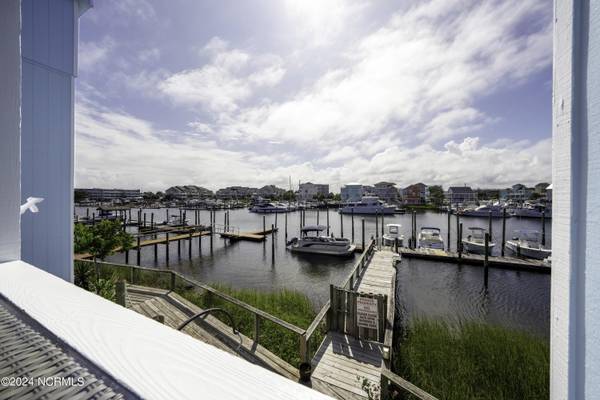 Carolina Beach, NC 28428,513 Canal DR #A4