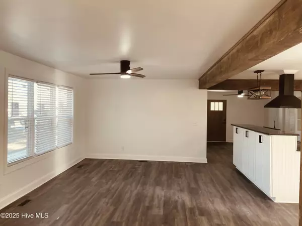 La Grange, NC 28551,203 School ST