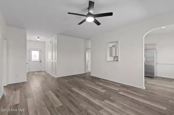 Richlands, NC 28574,204 Classy CT