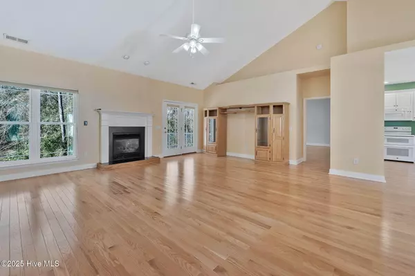 Southport, NC 28461,4293 Oak Creek LN