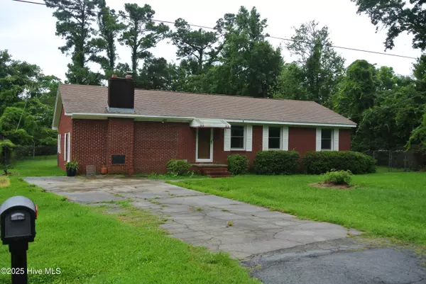 Beaufort, NC 28516,213 Russell ST