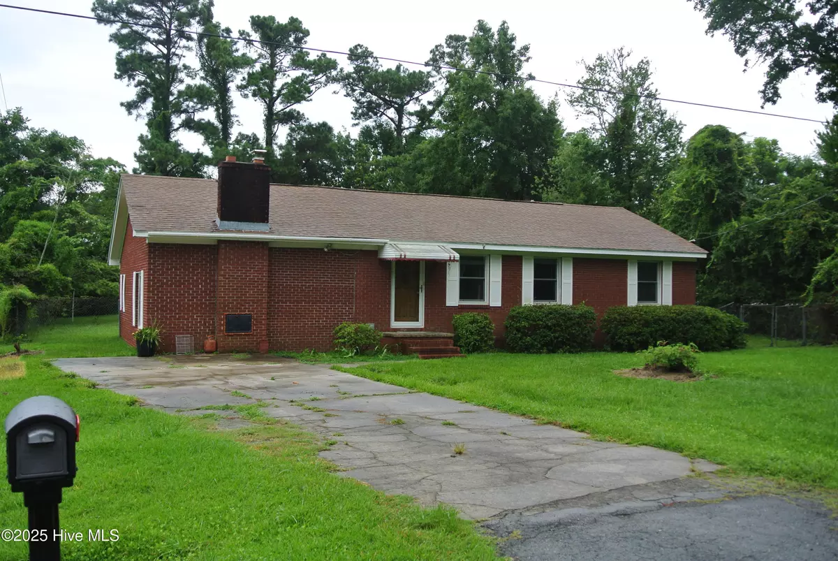 Beaufort, NC 28516,213 Russell ST