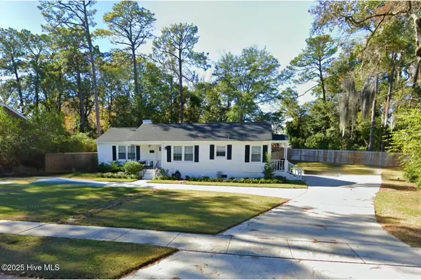 826 Colonial DR, Wilmington, NC 28403