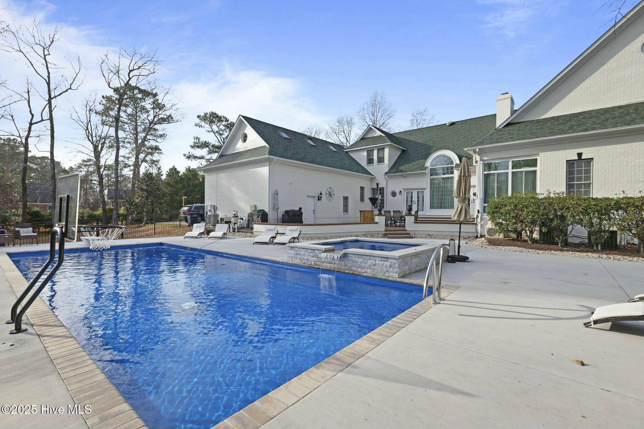 346 Royal Bluff RD, Jacksonville, NC 28540