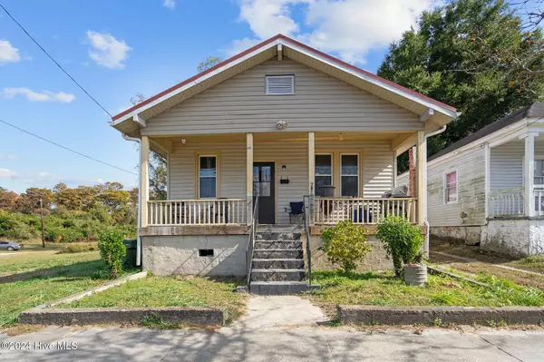 618 N 11th ST, Wilmington, NC 28401