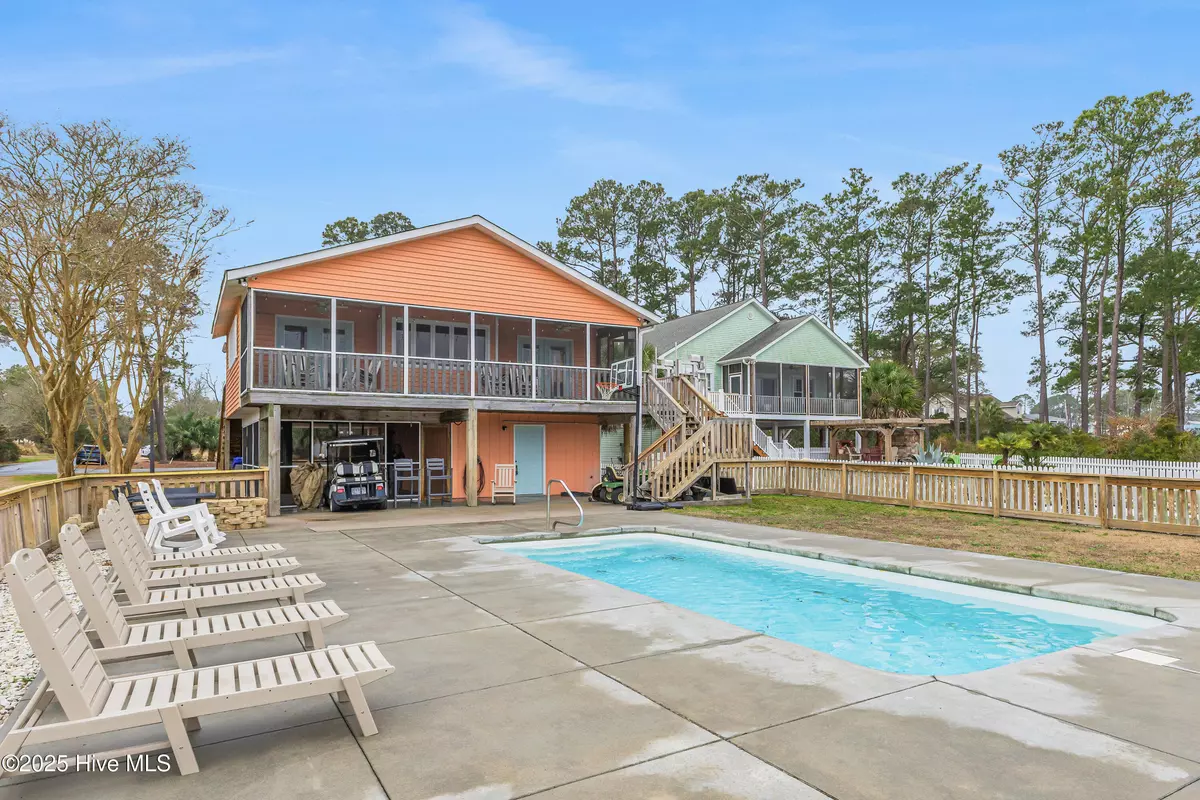 Oak Island, NC 28465,1402 W Yacht DR