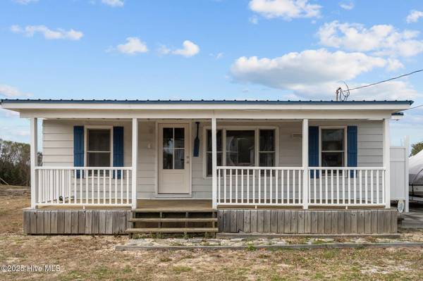 821 S Topsail DR, Surf City, NC 28445