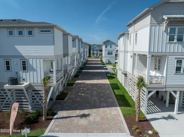 Carolina Beach, NC 28428,906 Second ST S #1