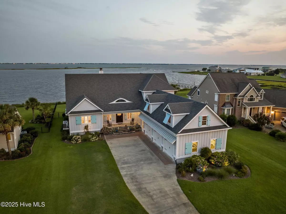 Newport, NC 28570,358 Yacht Club DR