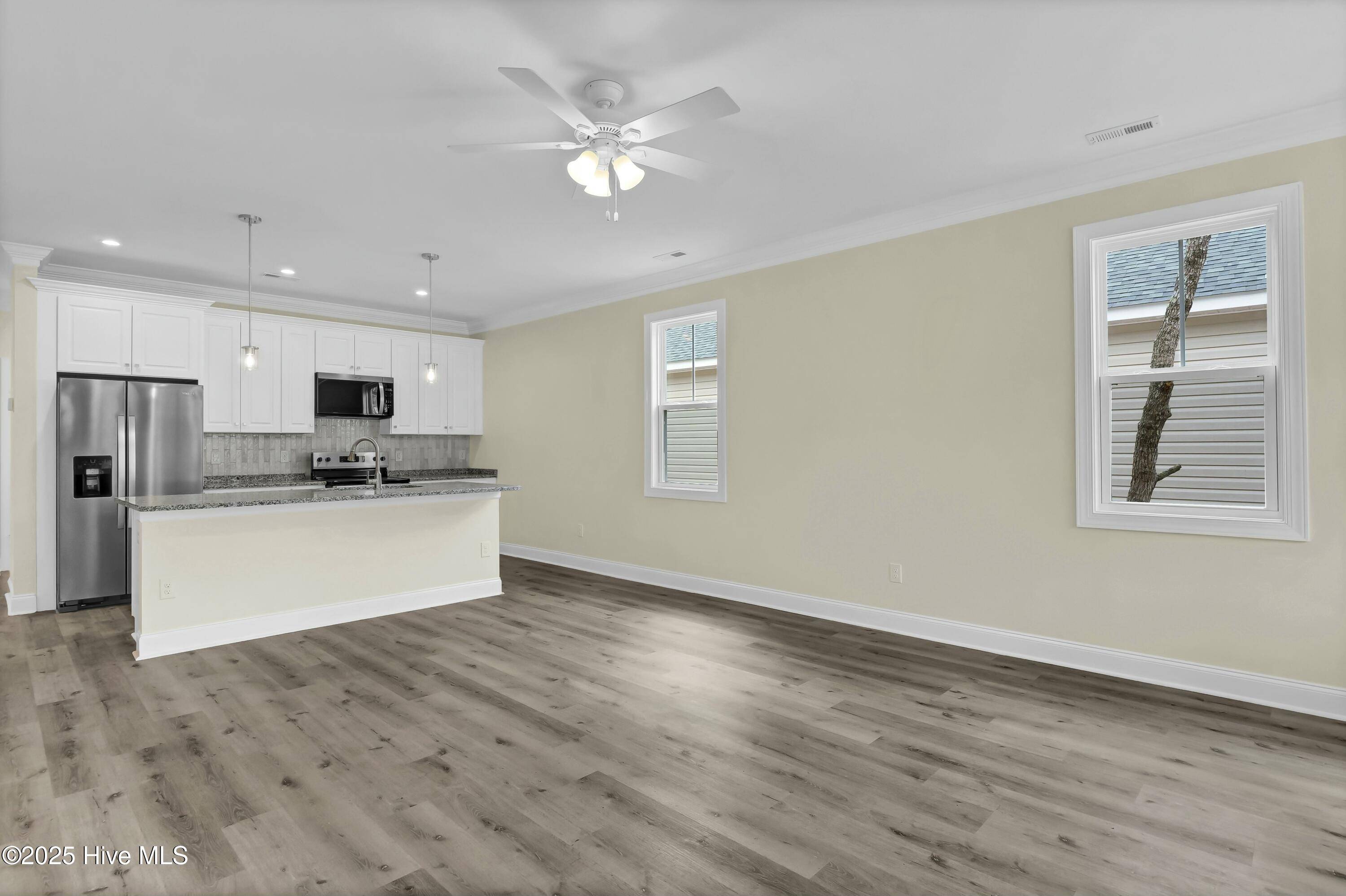 Oak Island, NC 28465,211 NE 78th ST