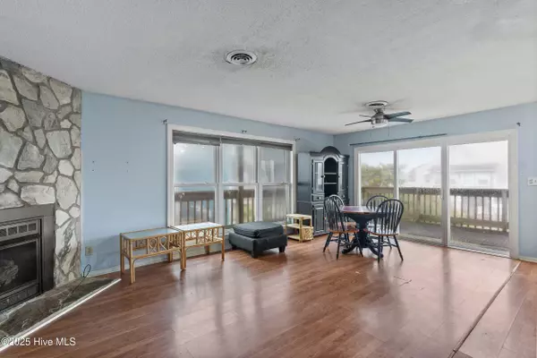 North Topsail Beach, NC 28460,2301-1 New River Inlet RD