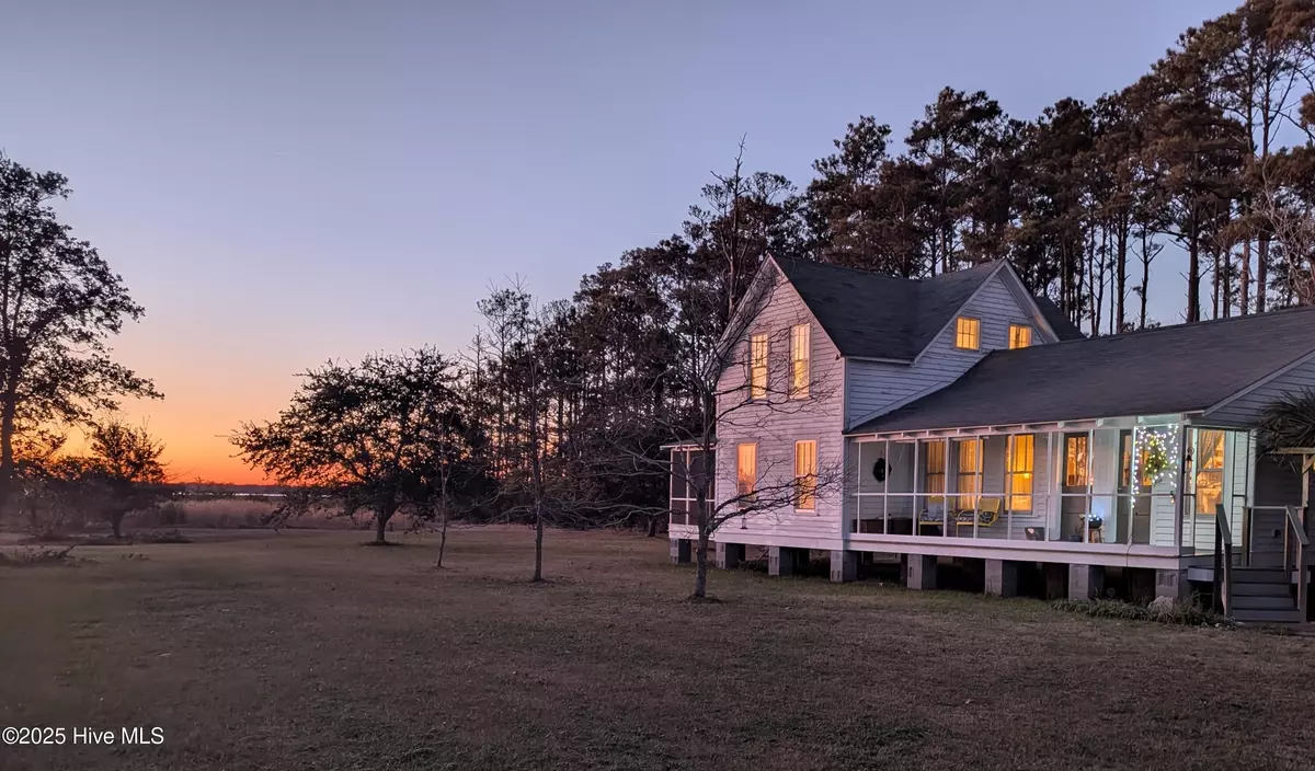 Davis, NC 28524,130 Harold LN