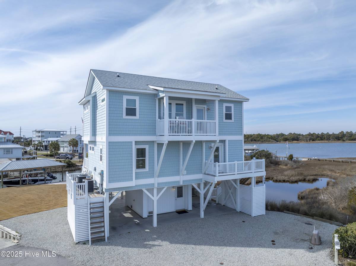 North Topsail Beach, NC 28460,109 Barton Bay CT