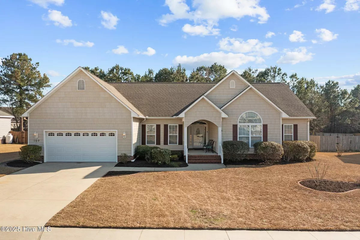 Swansboro, NC 28584,109 Cormorant DR