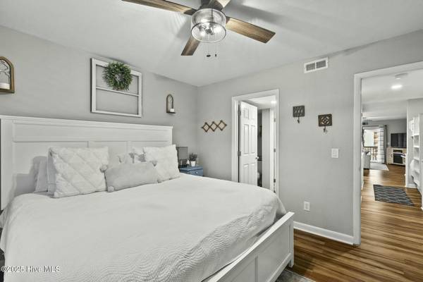 Surf City, NC 28445,918 N New River DR #322