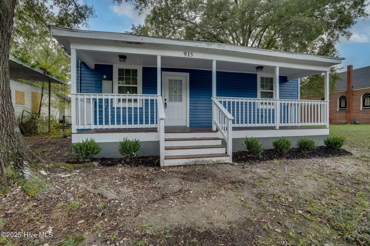 Rocky Mount, NC 27801,915 E Holly ST