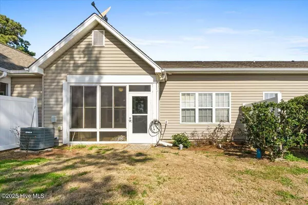 Southport, NC 28461,5172 Elton DR SE