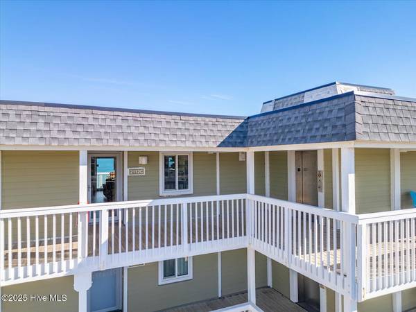 Kure Beach, NC 28449,2112 Surfrider CT