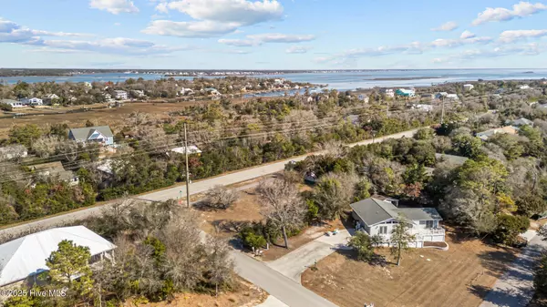 Emerald Isle, NC 28594,202 James DR