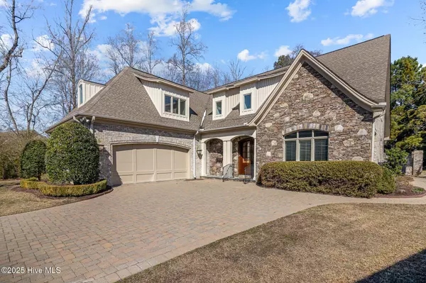 Greenville, NC 27858,420 Forrest PARK