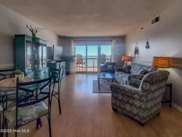 North Topsail Beach, NC 28460,1866 New River Inlet RD #Unit 3407c