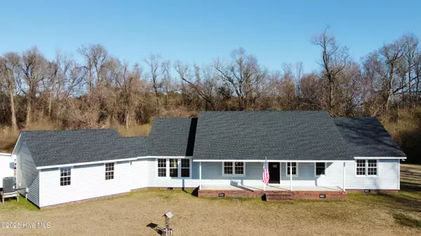 220 Stroud RD, Trenton, NC 28585