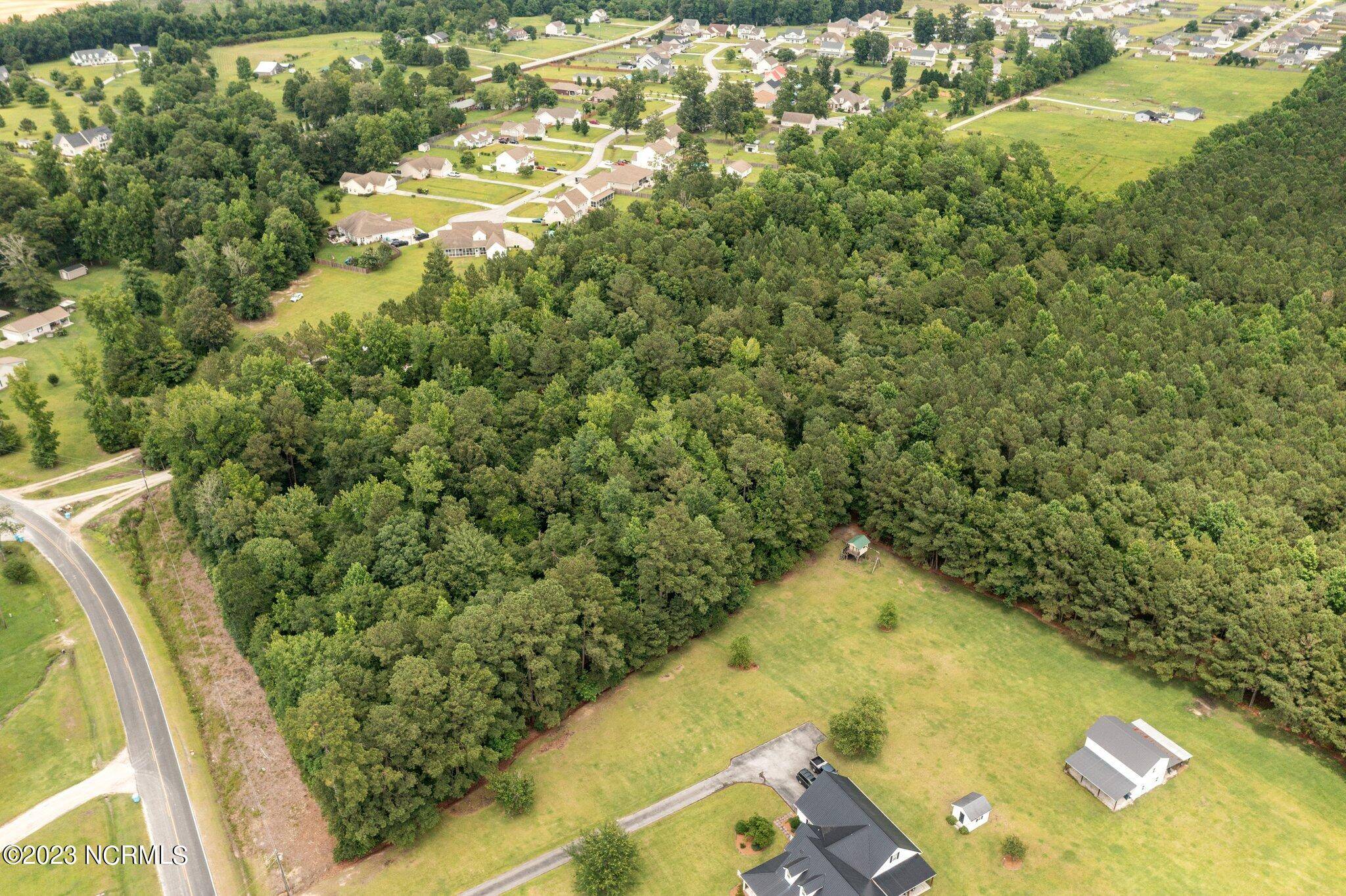 Jacksonville, NC 28540,218 Thomas Loop RD