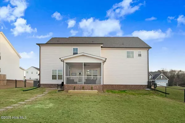 Pikeville, NC 27863,301 Stonebridge DR