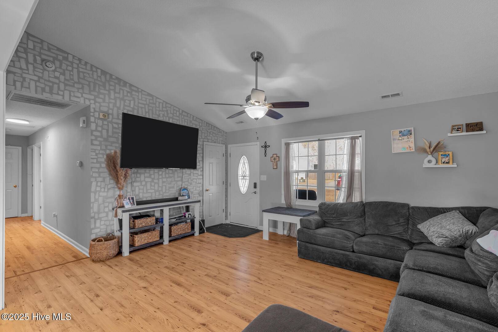 Hubert, NC 28539,104 Foxlair DR