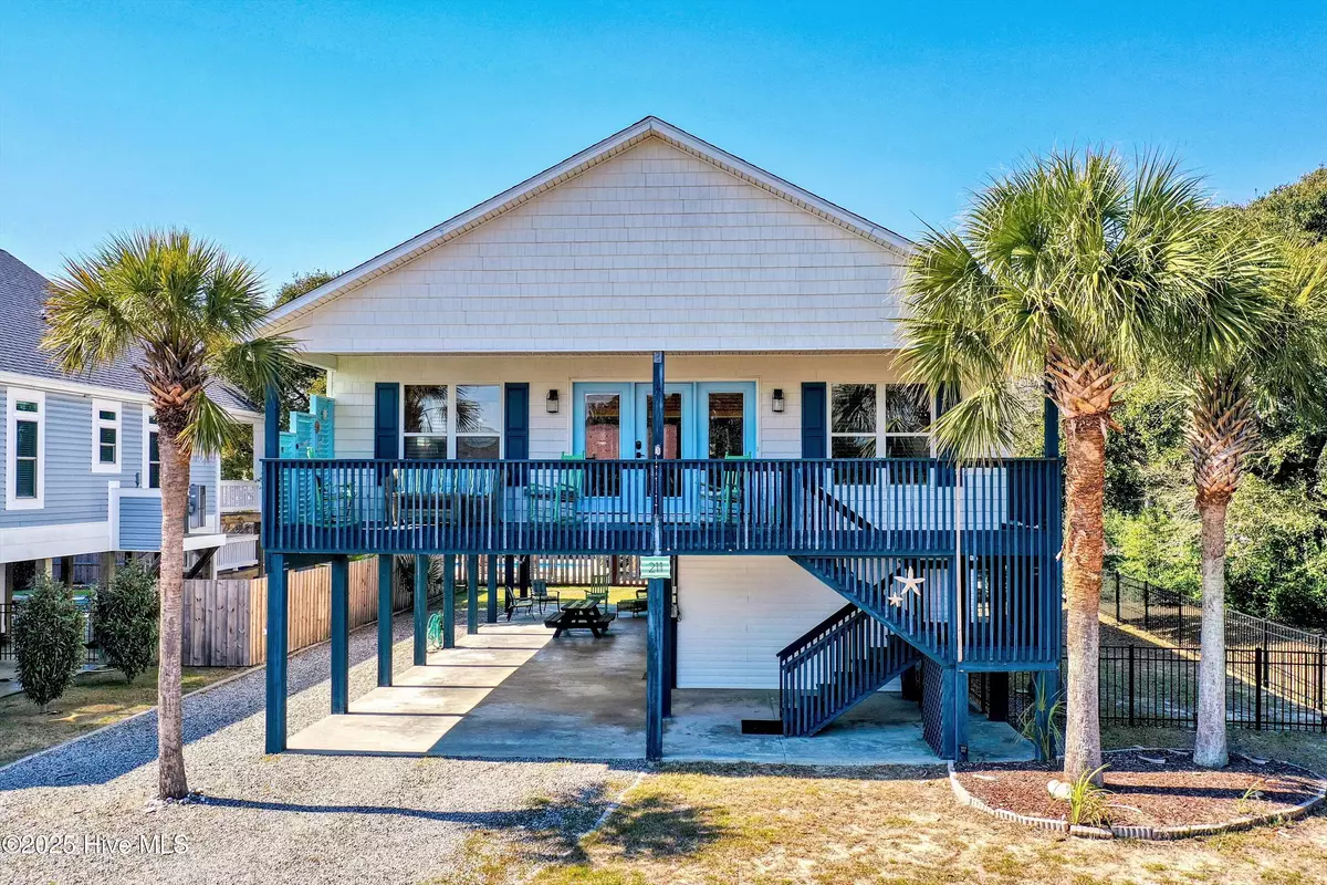 Oak Island, NC 28465,211 25th PL E