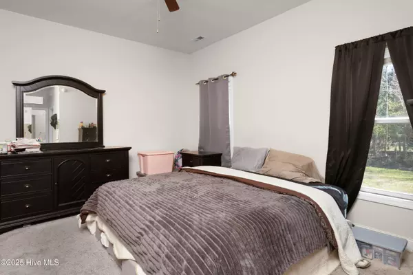 New Bern, NC 28560,454 Peregrine Ridge DR