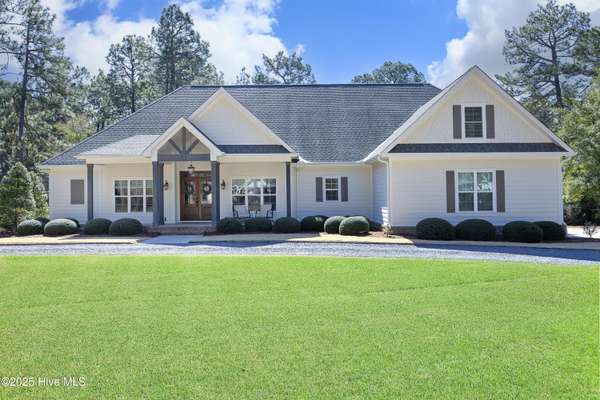 25 Dalrymple RD, Pinehurst, NC 28374