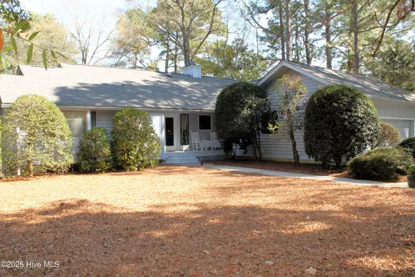 85 Hillcrest RD, Pinehurst, NC 28374