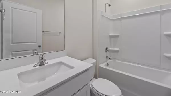 New Bern, NC 28562,2004 Minnette CIR