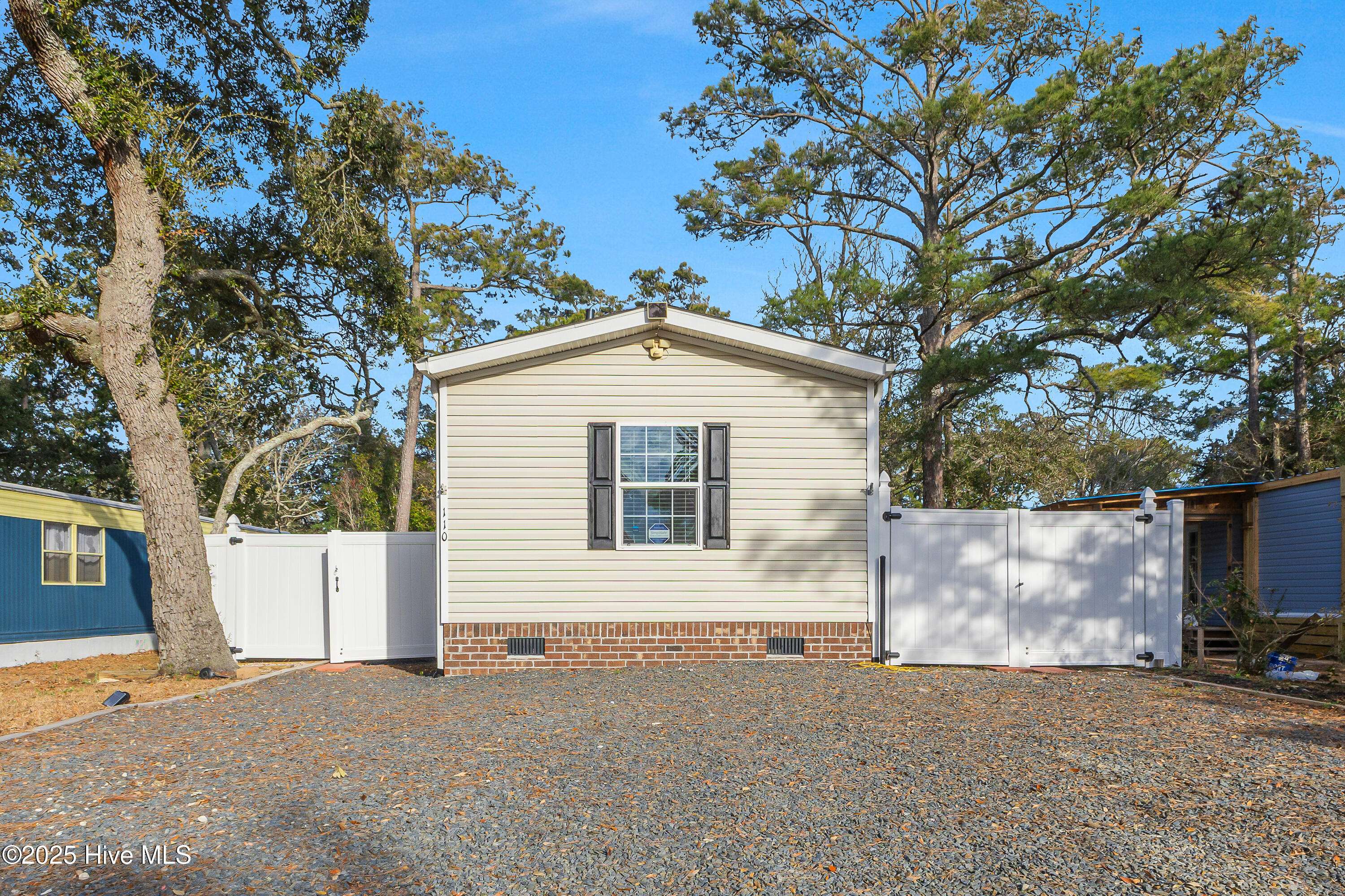 Oak Island, NC 28465,110 NE 75th ST