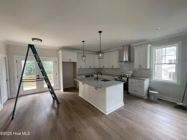 Vass, NC 28394,859 Blue Bird DR