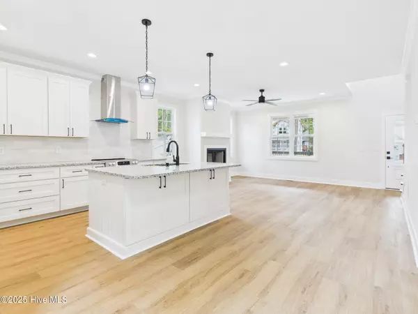 Vass, NC 28394,859 Blue Bird DR