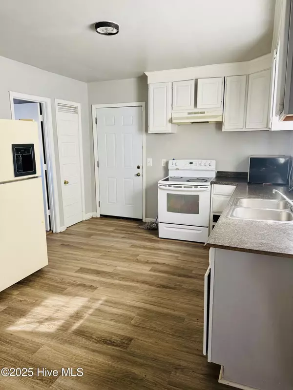 Elizabeth City, NC 27909,800 Herrington Road RD
