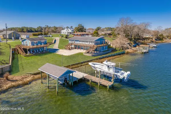 Hubert, NC 28539,225 Great Neck HL