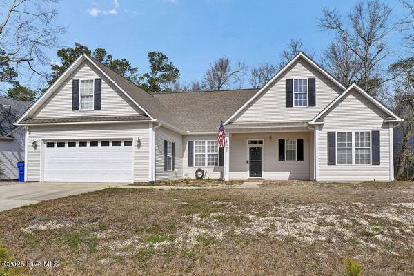 427 N Belvedere DR, Hampstead, NC 28443