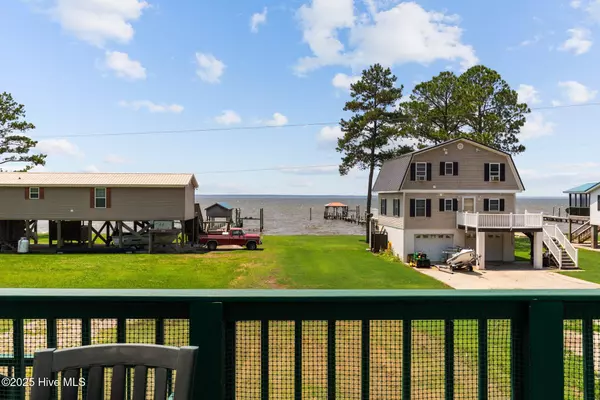 Belhaven, NC 27810,185 Riverview LN