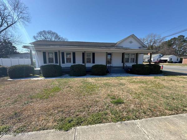 208 Cooper ST, Winterville, NC 28590