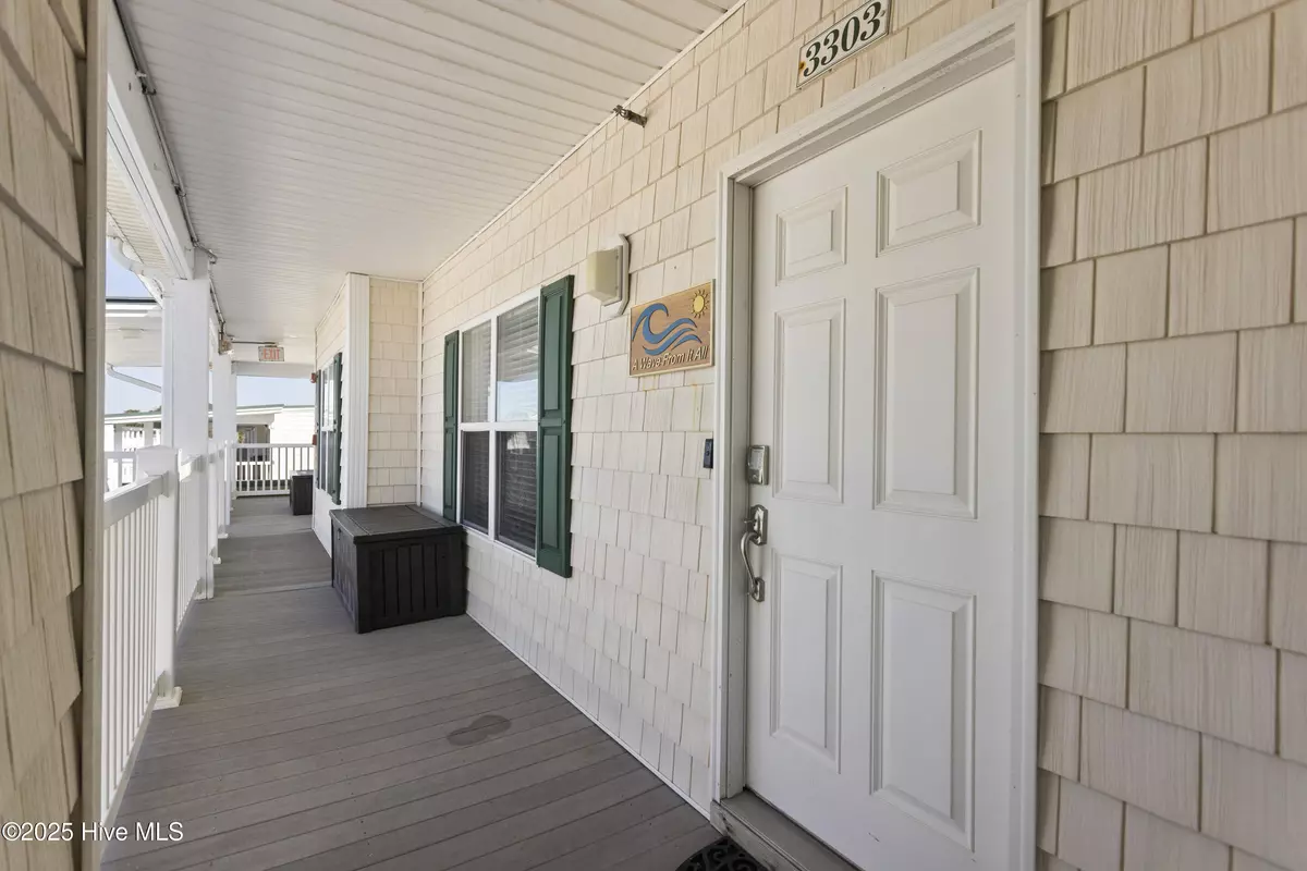 Oak Island, NC 28465,105 SE 58th ST ## 3303